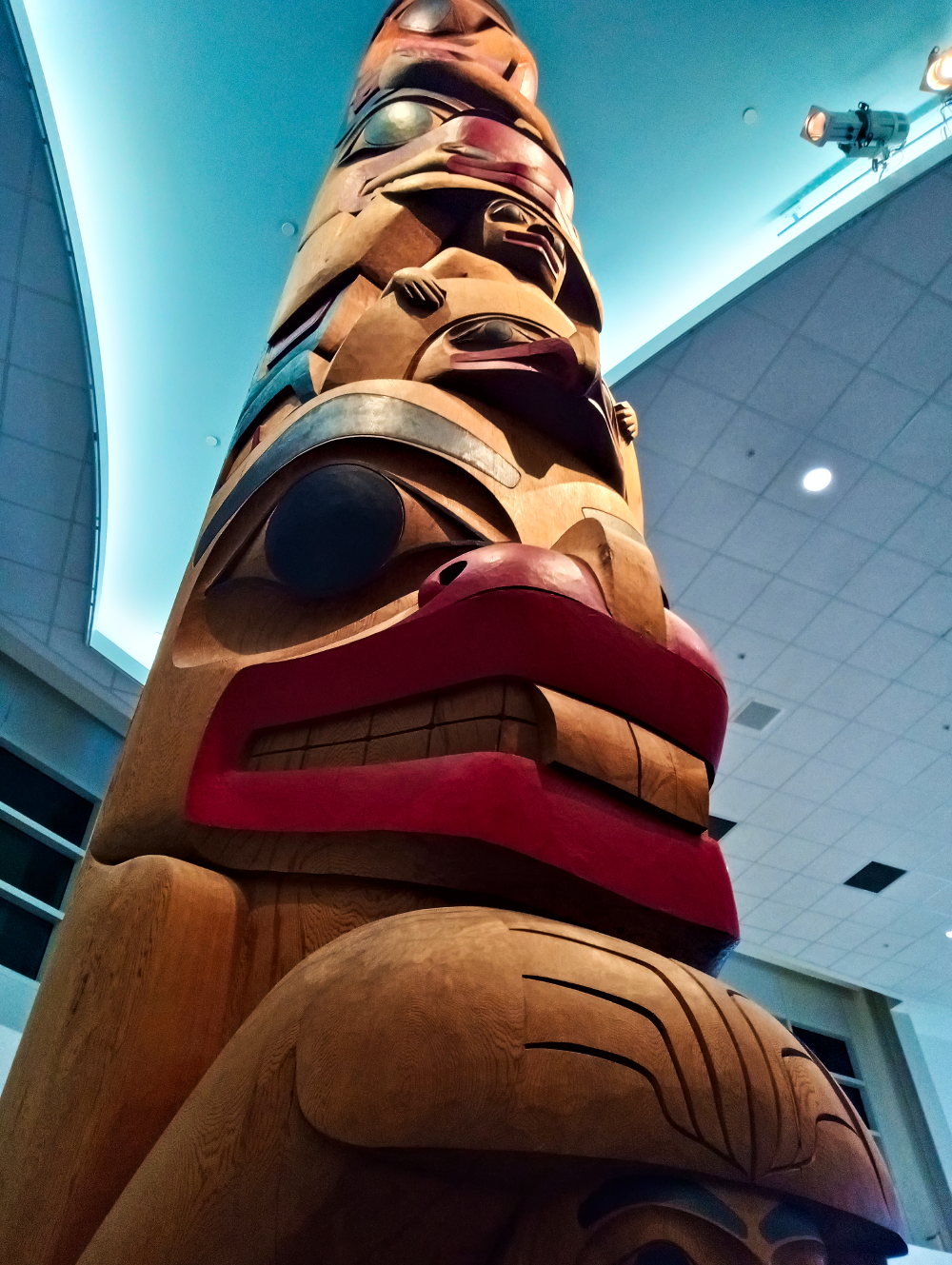 yvr-totem-02.png